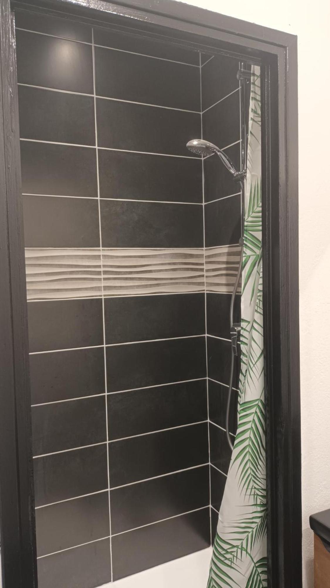 Appartement T1 Proche De Vulcania Pontaumur Zewnętrze zdjęcie